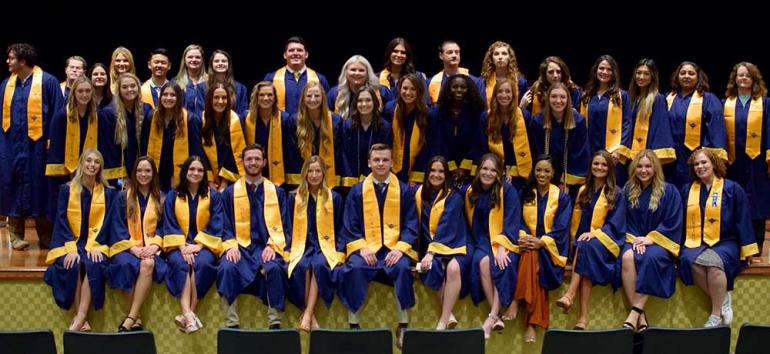 Nursing Honors and Recs 2021 BSN Grads on Stage