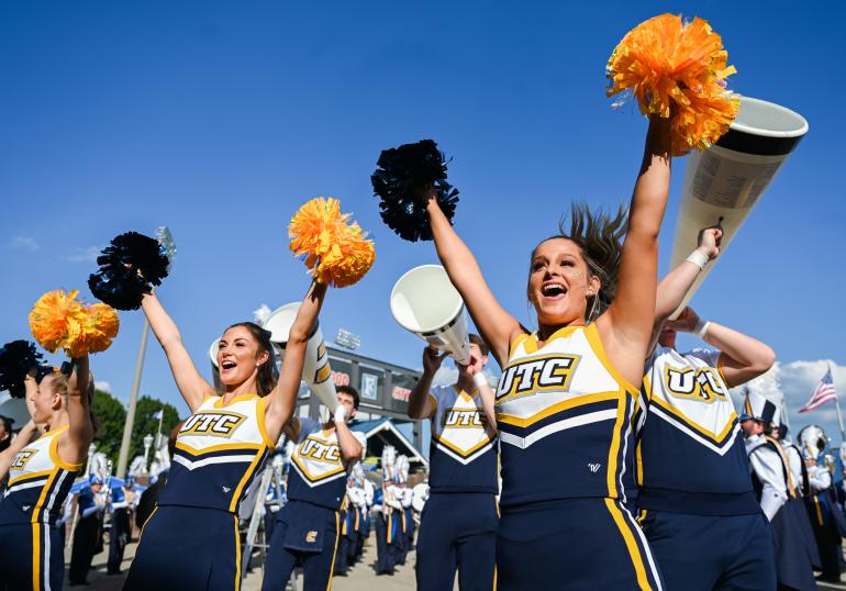 Cheerleaders at homecoming game