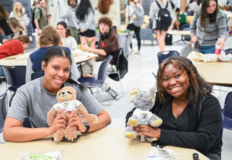 students building bears at a UTC event