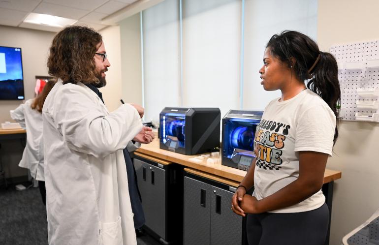 two students in UTC's maker lab