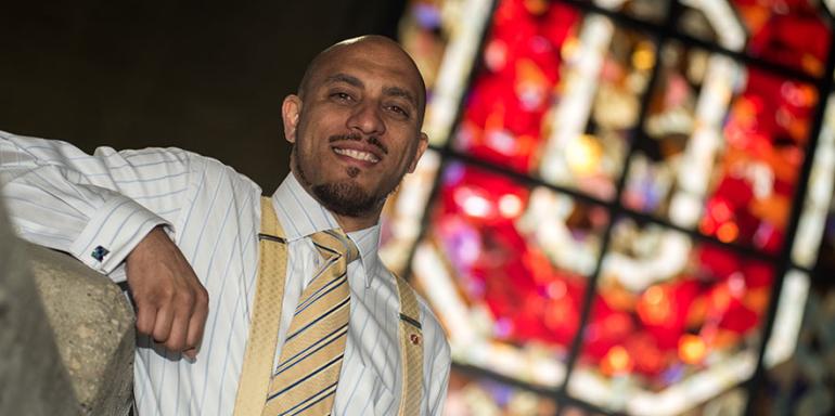 A picture of a man with a tie