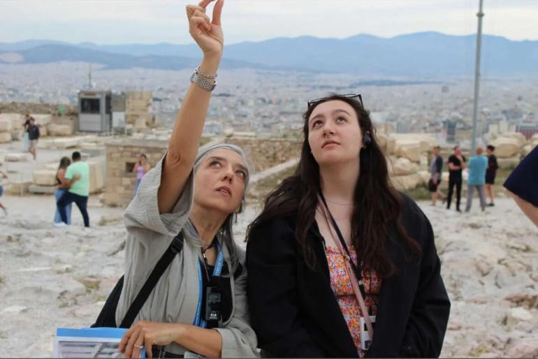 Students overlooking