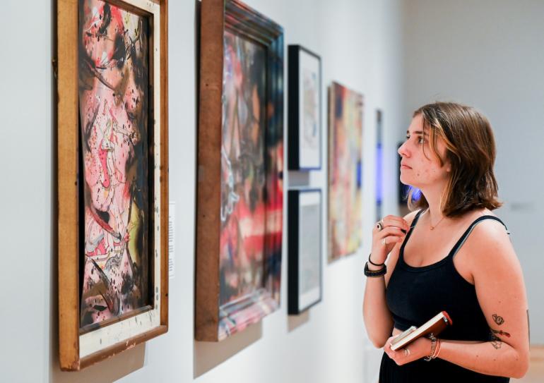 Student views artwork at the Hunter Museum of American Art.