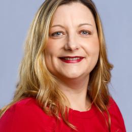 Beth Miller headshot