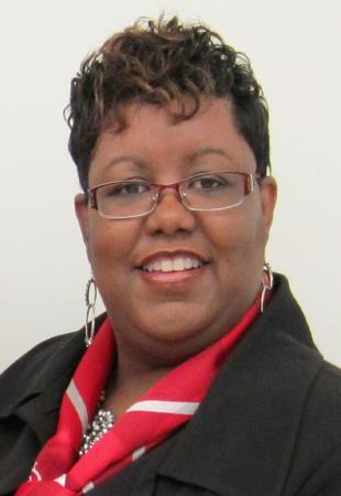 Stephanie Orr headshot