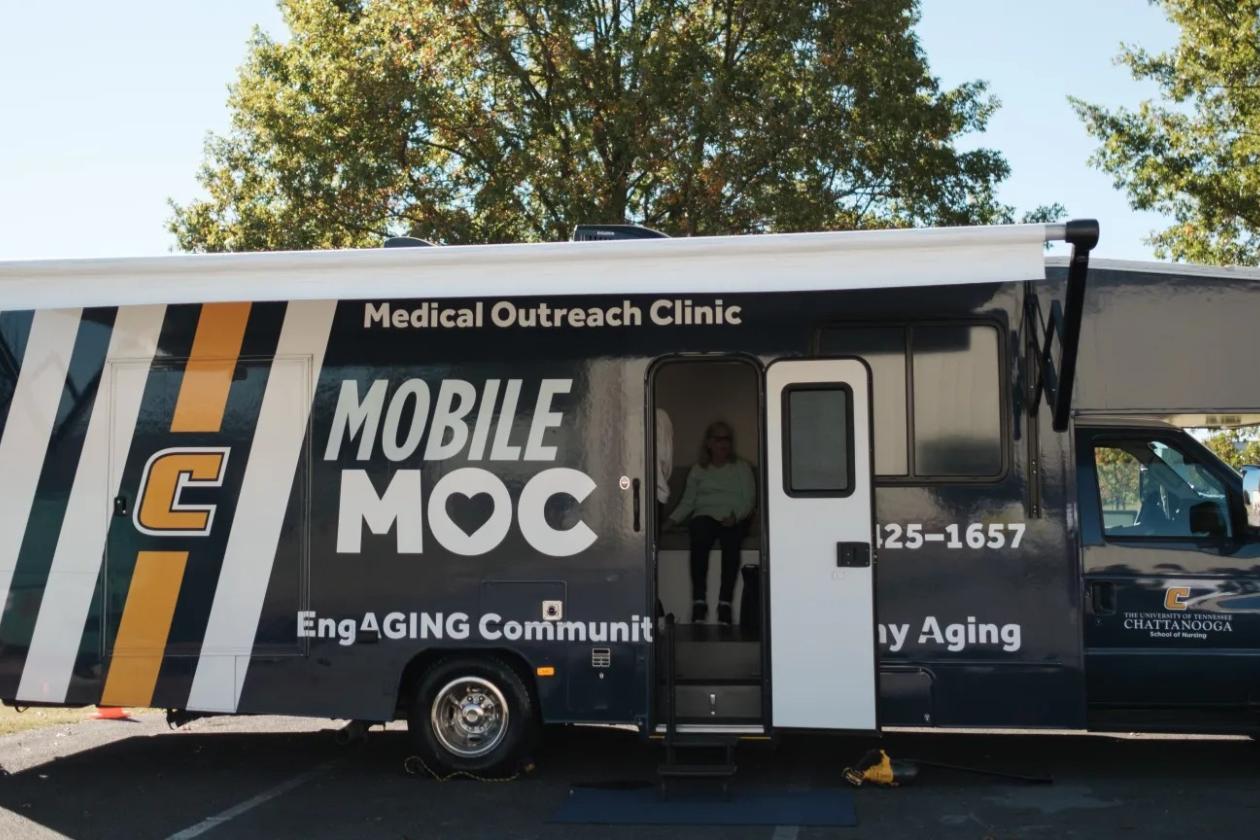 MobileMOC Van Picture