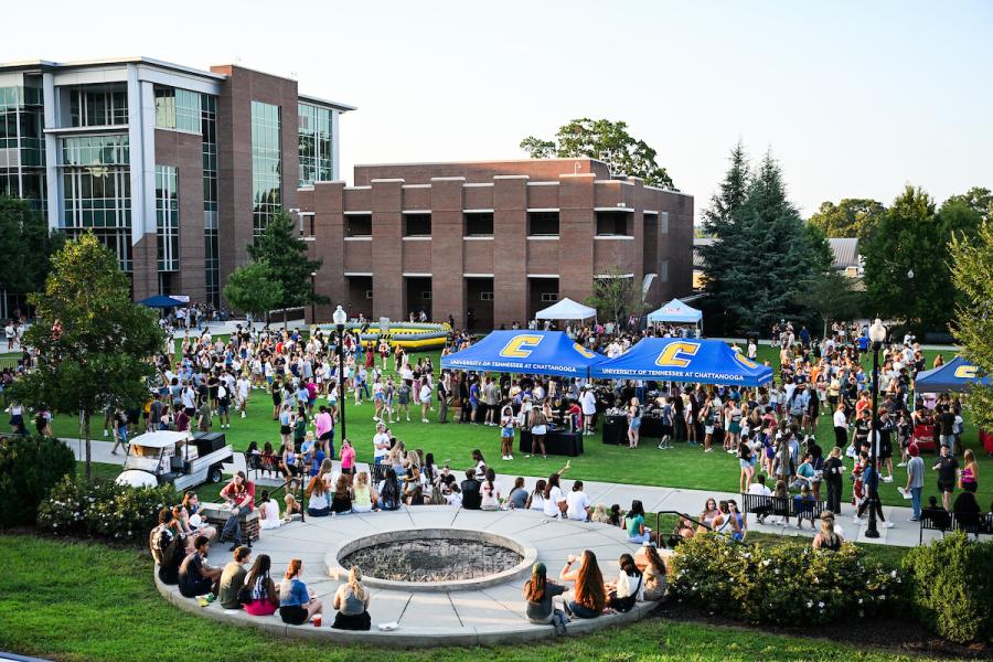 UTC students filling up Chamberlain field during Oak Street Roast